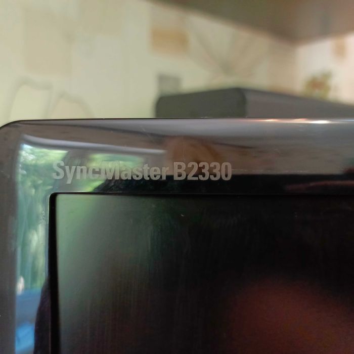 Монитор Samsung SyncMaster B2330