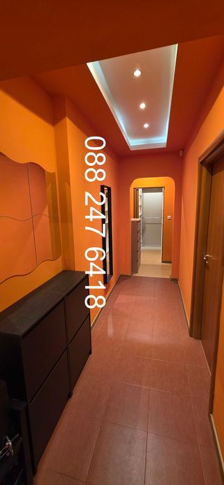 Дава се под наем Двустаен апартамент в София, Център - 65 кв.м за 612 € - Снимка #1