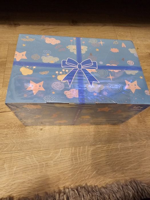 Дървена играчка куфар Монтесори 6в1 за двигателни и сензорни умения