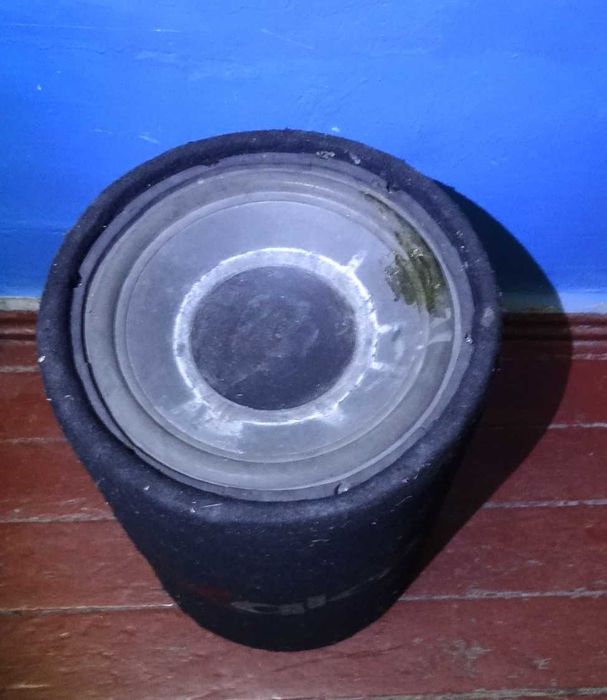 короб сабвуфера с динамиком