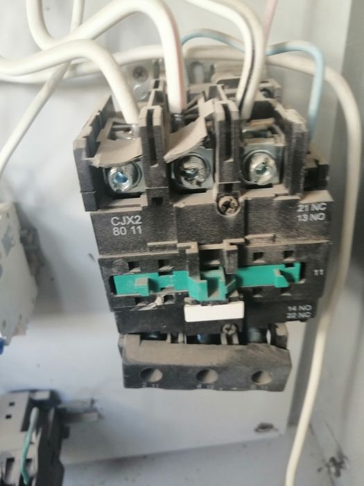 Електро щит сотилади каттасидан, 1 метр