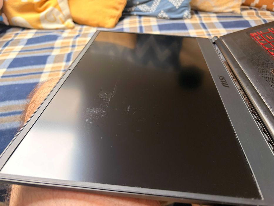 MSI GS65 Stealth Thin 8RF - геймърски лаптоп