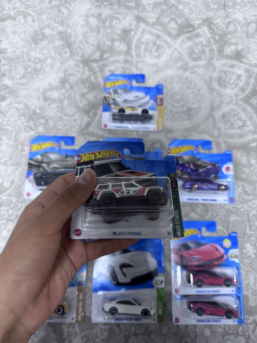 Коллекционные модели Hot Wheels