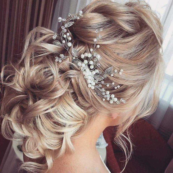 Coafuri ocazii-mirese-machiaj la salon-domiciliul clientelor Cluj