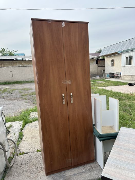 Шкаф продам срочно