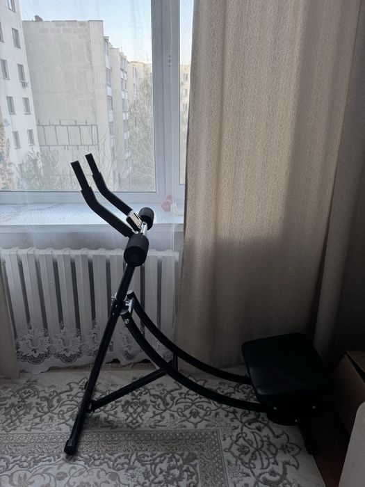 Тренажер для пресса, спины и ног