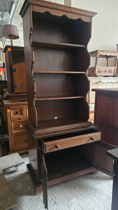 Дъбови витрини, шкафове, библиотеки, внос от Нидерландия