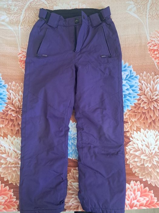 Продам детскую куртку