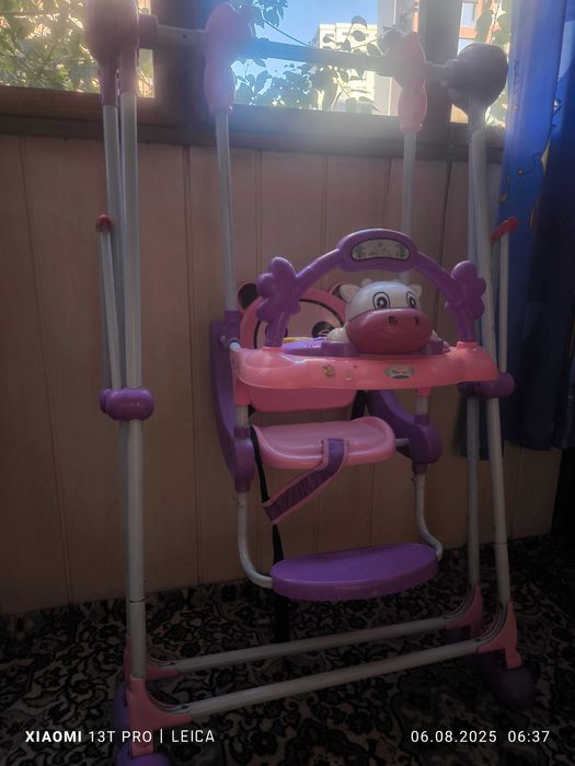 Детская качеля с музыкой