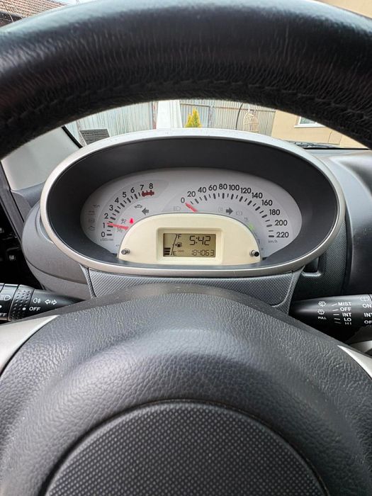 Daihatsu Sirion 2009,  1.3 (91 CP), benzin