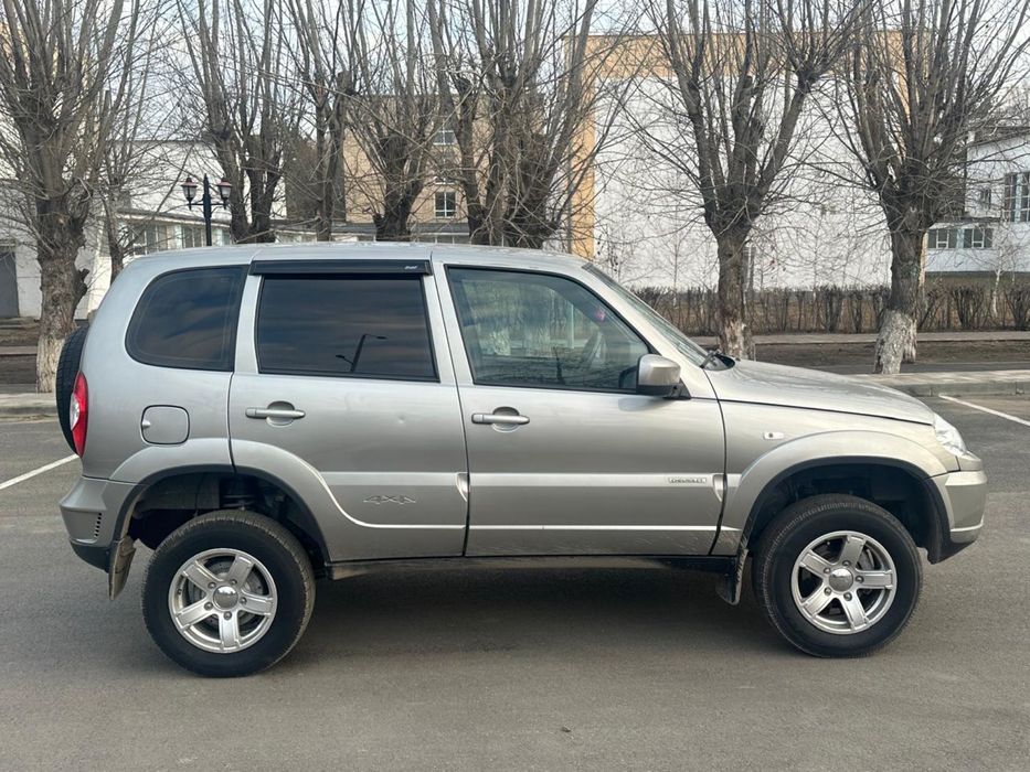 Продами ниву chevrolet