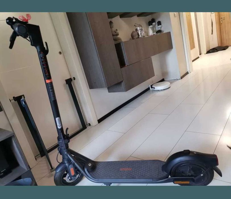 Електрически скутер тротинетка SEGWAY F2 ninebot