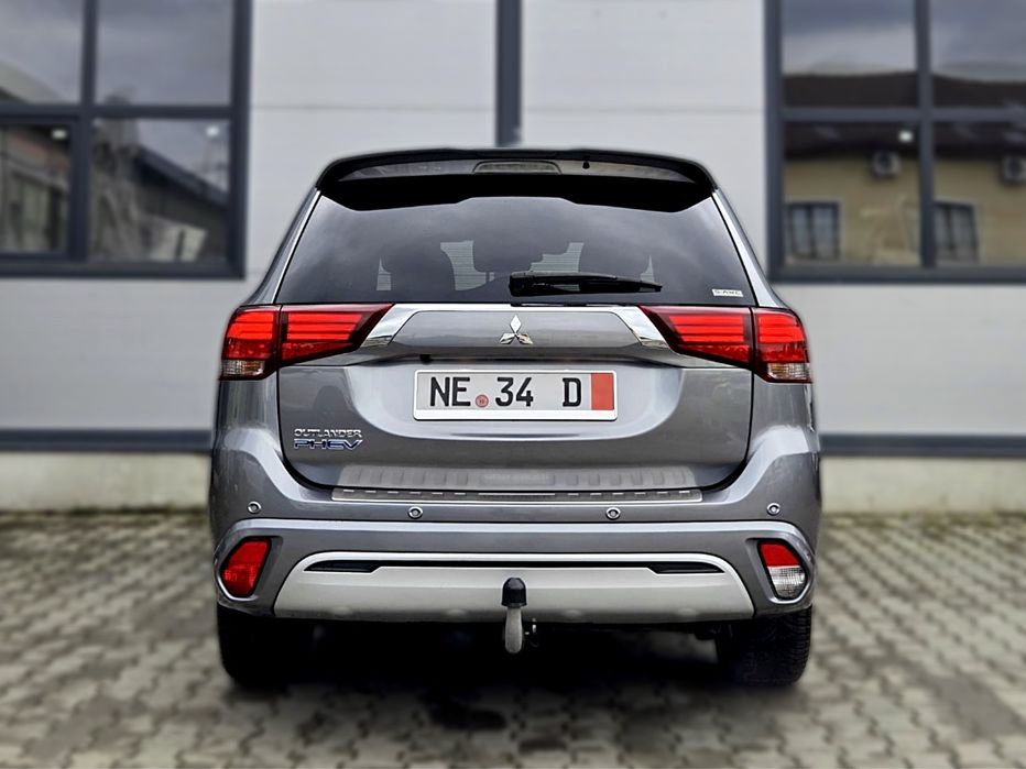 Mitsubishi Outlander GT 2020 | Plug-in Hybrid | Automat | 4x4 | Noul Facelift | Full Extra | Editie Instyle GT Line | 114.000km | GARANTIE 2 ANI !!!