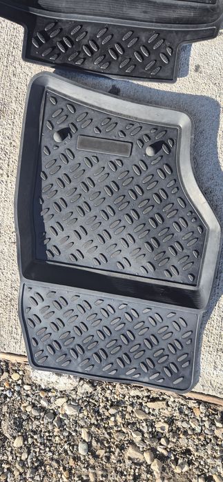 Set covorase presuri cauciuc vw touareg 7L mocheta diamant dedicate 7P