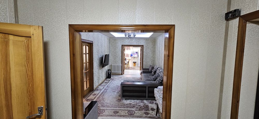 1 этаж 4 х ком.  85 м2