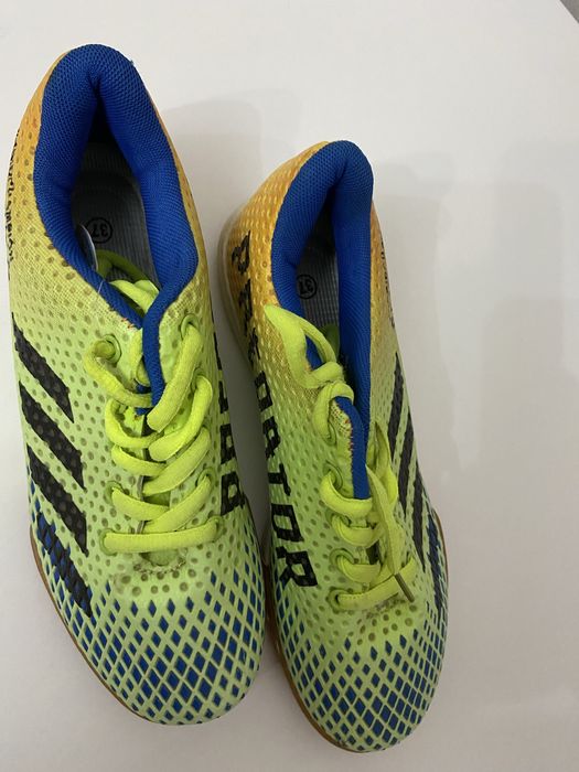 Продам новые бутсы