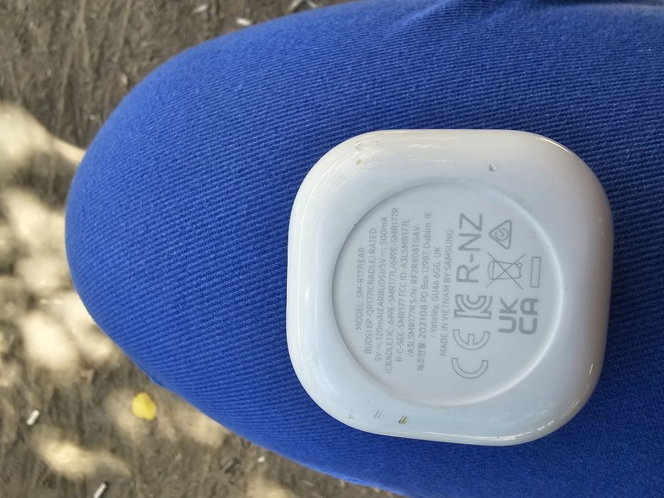 Срочно продаются наушники