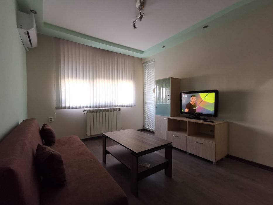 Дава се под наем Тристаен апартамент в Плевен, 9-ти квартал - 65 кв.м за 357 € - Снимка #7