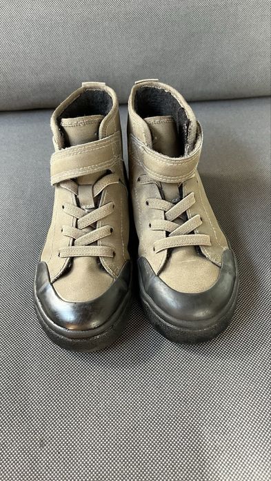 Pantofi Hm imblaniti impermeabili marimea 29