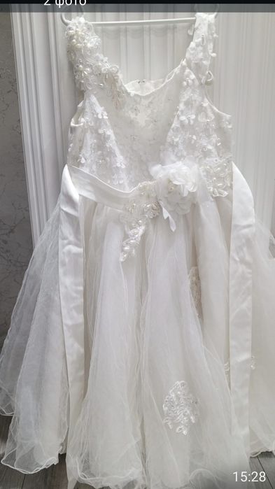 Продам платье на 8-9лет