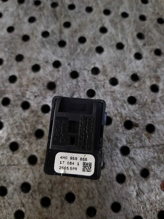 Buton geam electric dreapta spate audi a4 b9 8w break 4m0959855