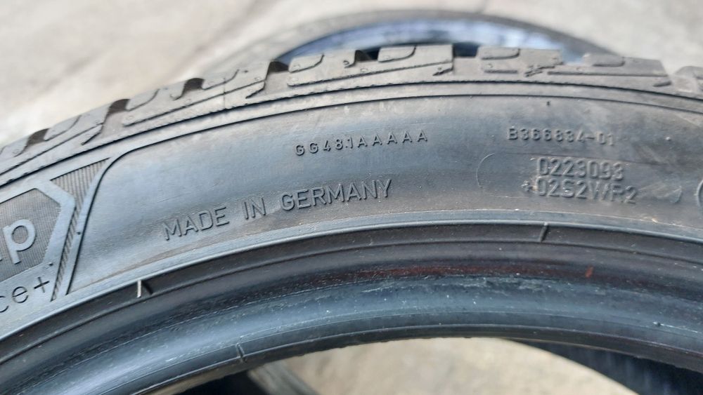 Зимни гуми 225/45/18 Goodyear Ultragrip 2 броя