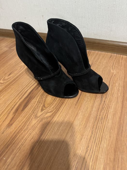 Туфли на выход 38 размера