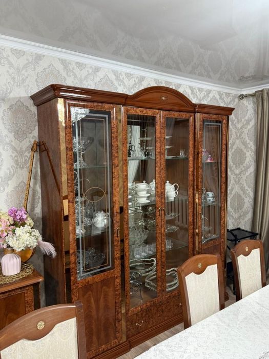 Шкаф для хола, в отличном состоянии