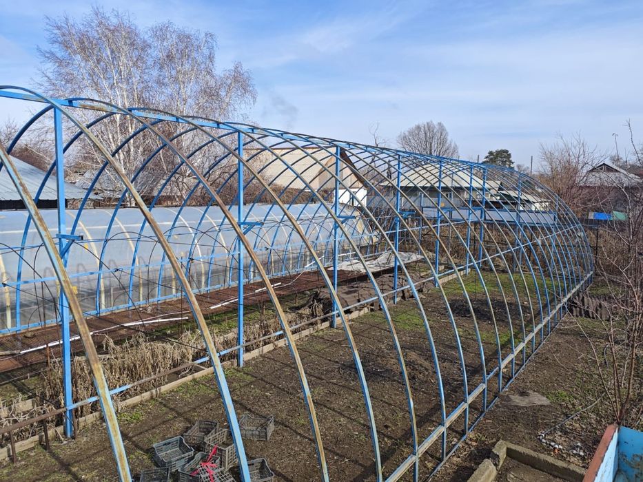 Продам каркас теплицы из металла профиля