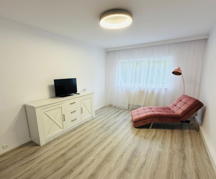 PF vând apart cu 2 camere, Plopilor