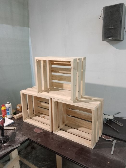 Дървени    щайги