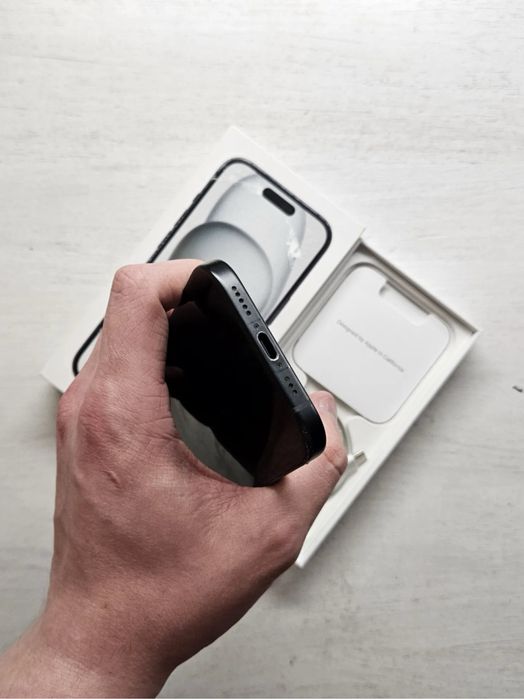 iphone 15 в идеальном состояний