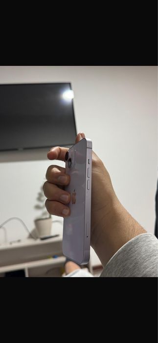 Iphone 14 perple