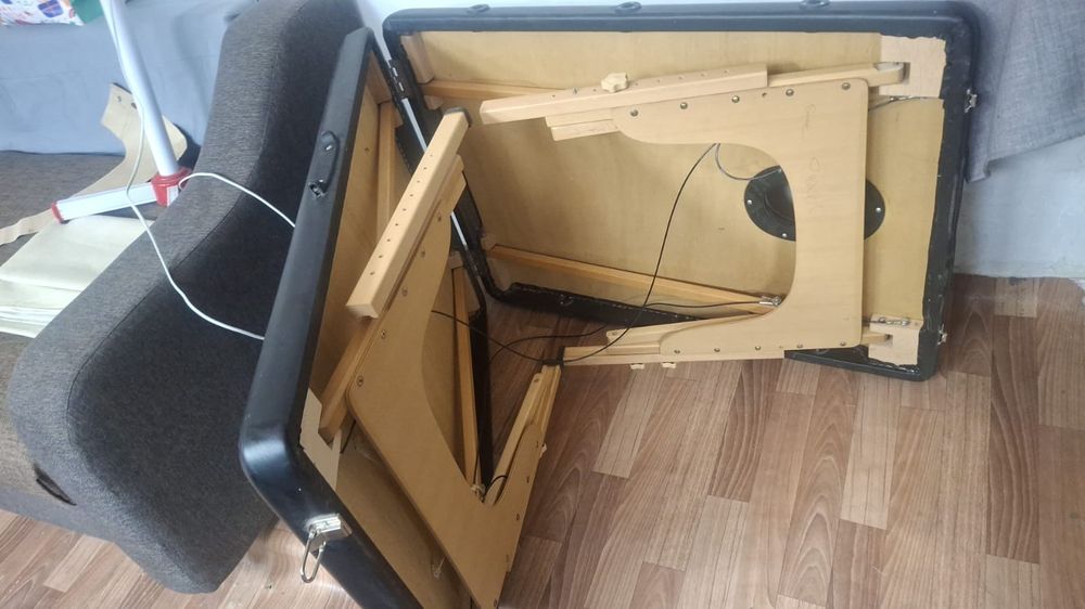 Продам кушетку продам