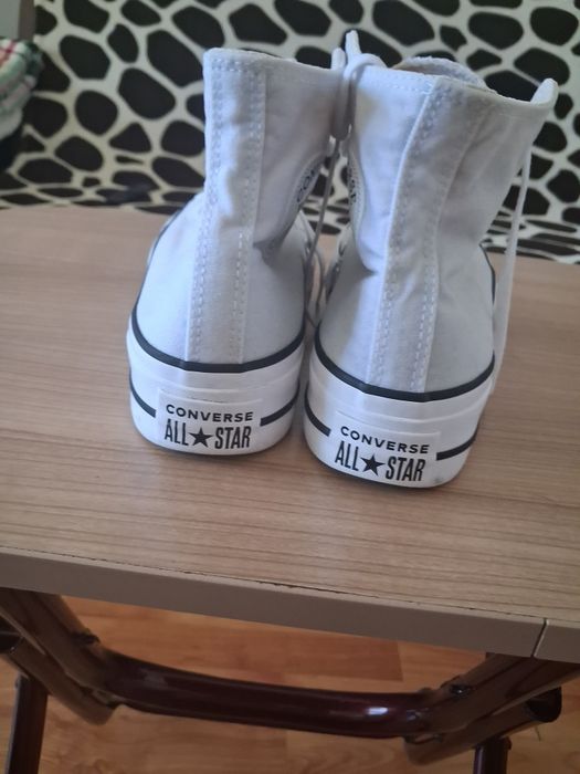 Conversi dama, mărimea 37, material textil   stare foarte bună, purtați de câteva ori
