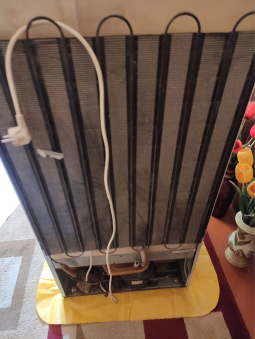 Холодильник indisit