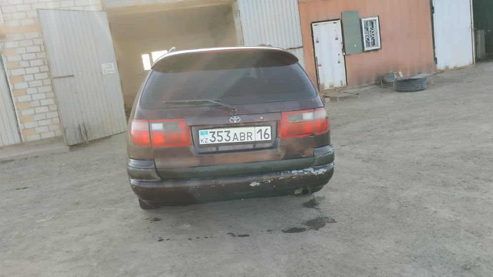 продам Toyota caldina