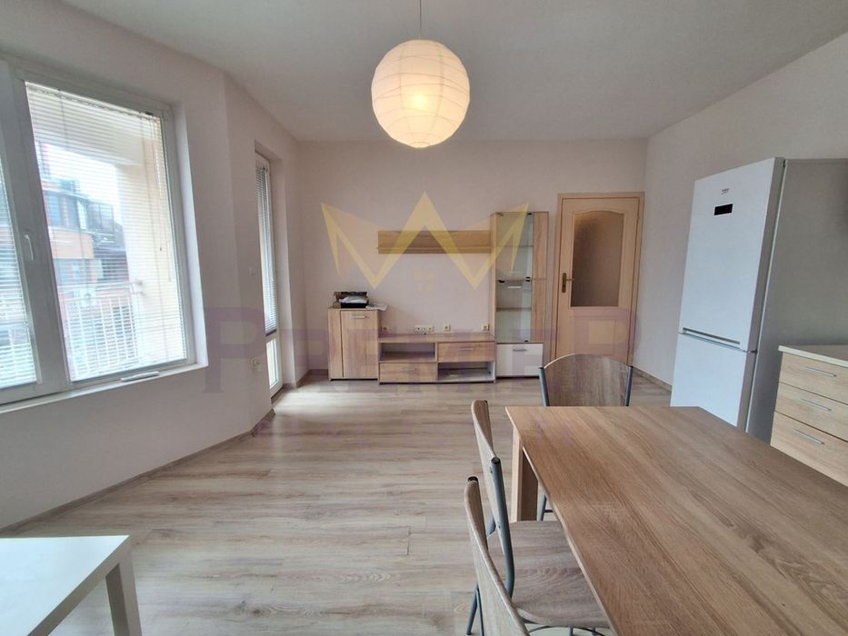 Дава се под наем Двустаен апартамент в Варна, Левски - 65 кв.м за 398.82 € - Снимка #1