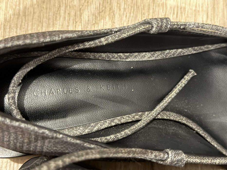 Туфли женские Charles and Keith
