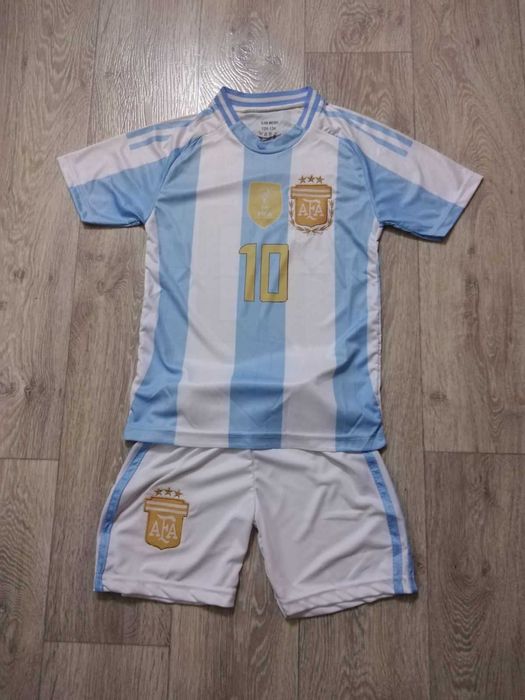 Нови детски футболни екипи Меси