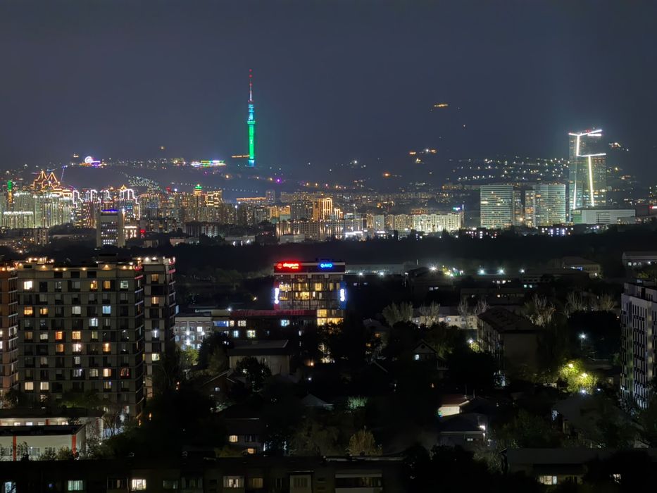 Продам кватриру с видом на весь город и горы