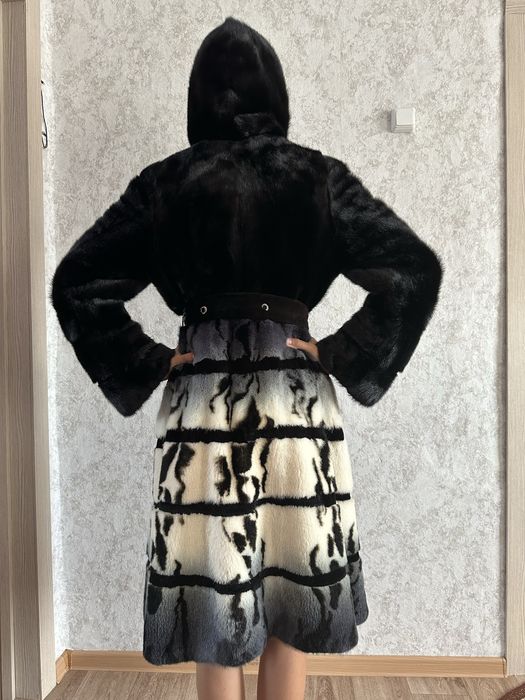 Продам норковую шубу