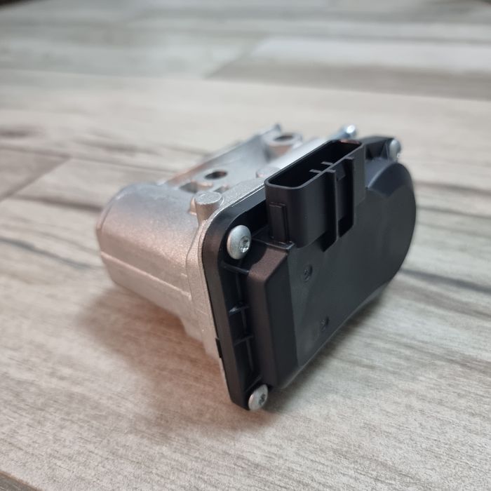 Supapa EGR Nissan Navara D40 Pathfinder Cabstar 2.5dCi Euro 4 # NOUA