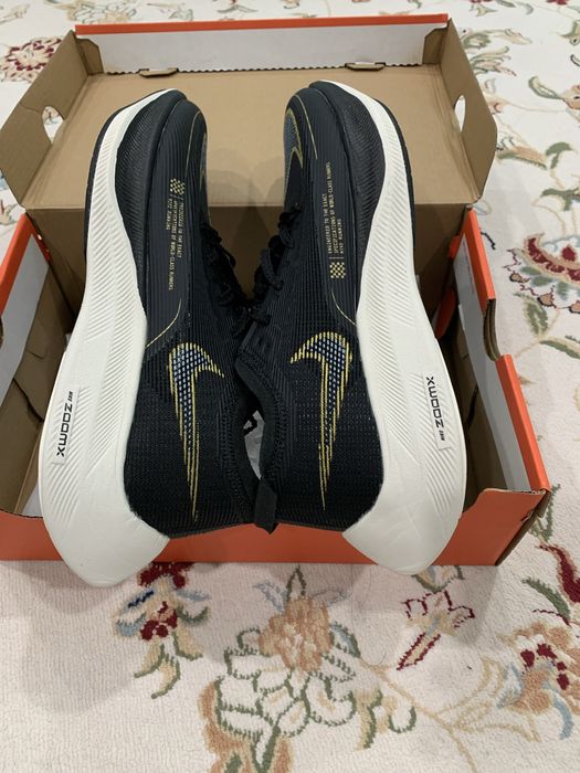 Кроссовки новые беговые