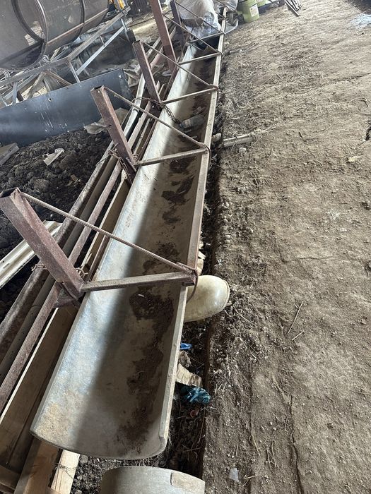 Продается Науа, кормушка