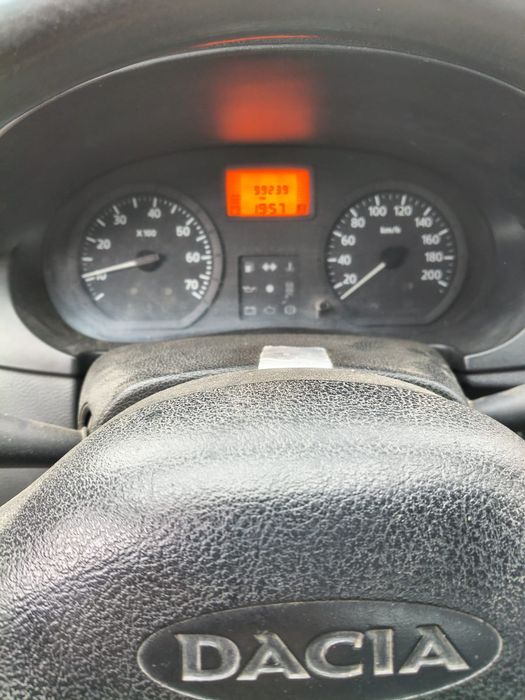 DACIA Logan 2004 — imagine 2