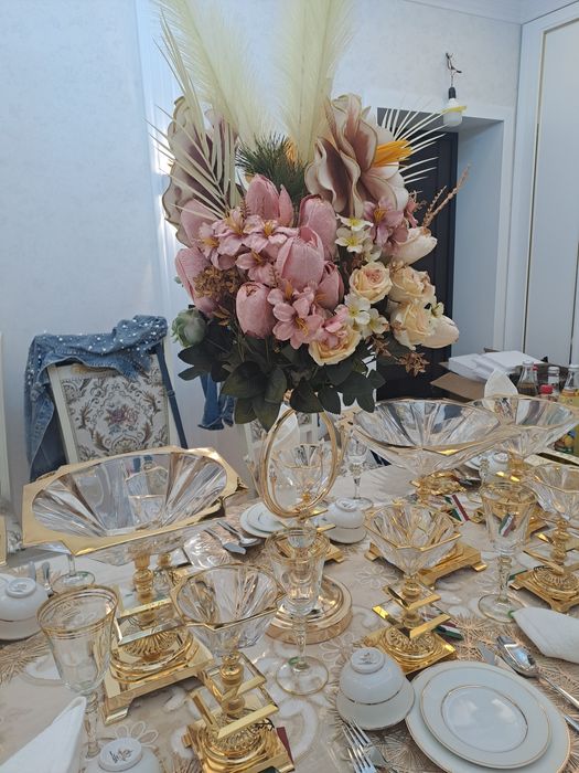 Европейский гулларимиз оптом нархда ясаб бераман.