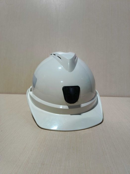 Каски на продажу