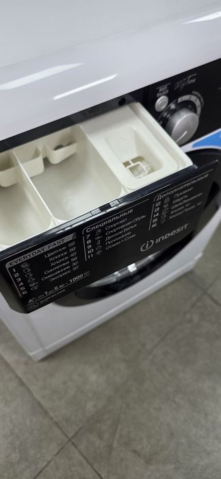 Новая стиральная машина 5кг