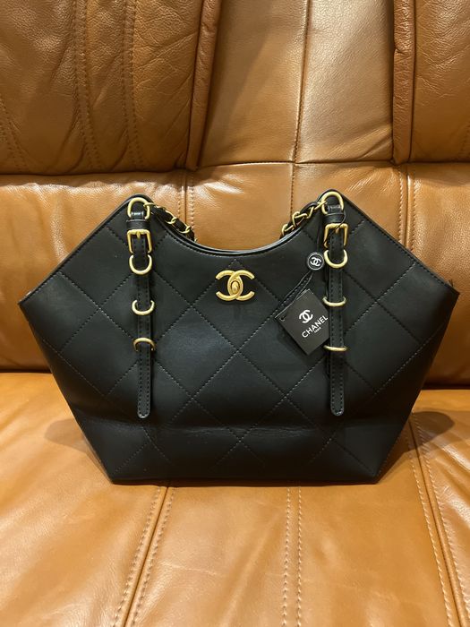 Продам сумку от Chanel